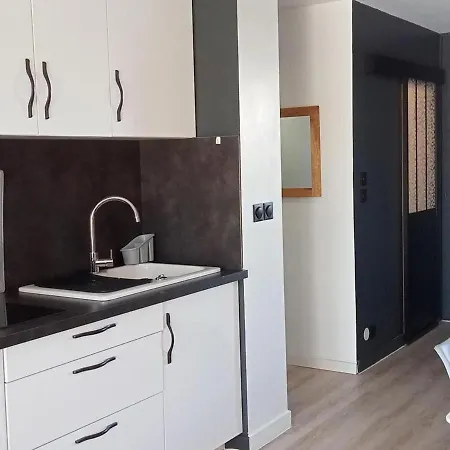 Studio La Rochelle, 1 Piece, 2 Personnes - Fr-1-551-67 Apartment La Rochelle (Charente-Maritime)